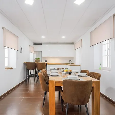 Апартаменти Gran De Ensueno↑calidades 5 Hab 2banos